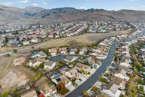 6138 La Costa Ct, Vallejo, CA 94591 photo 2