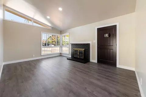 Living - 532 Williams Dr, Petaluma, CA 94954 photo 1 of 2