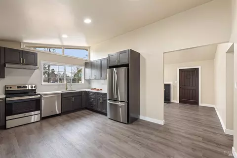 Kitchen - 532 Williams Dr, Petaluma, CA 94954 photo 3 of 6