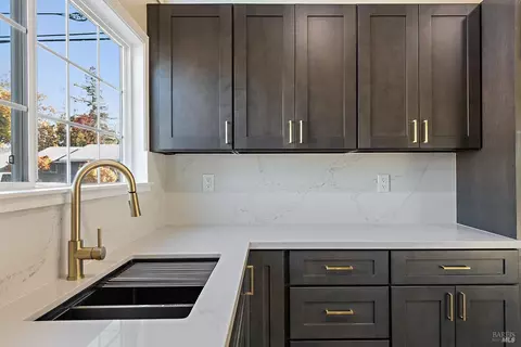 Kitchen - 532 Williams Dr, Petaluma, CA 94954 photo 5 of 6