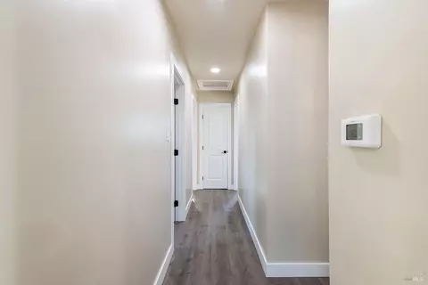 Entry Way - 532 Williams Dr, Petaluma, CA 94954 photo 1 of 1