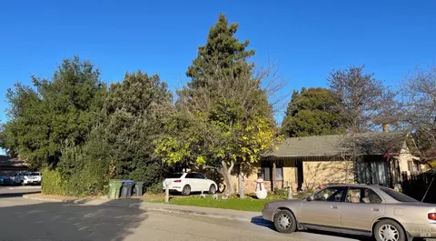705 Yosemite Dr, Ukiah, CA 95482 photo 4