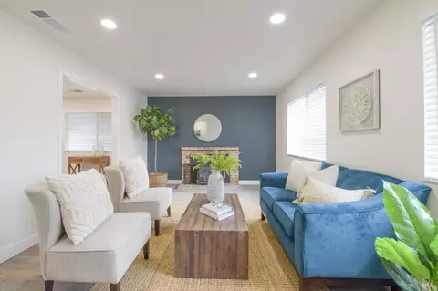 1018 Sparrow Ln, Fairfield, CA 94533 photo 6