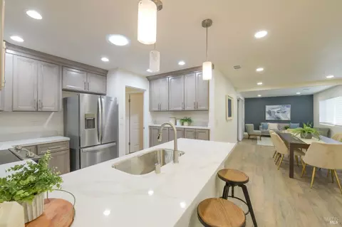 1018 Sparrow Ln, Fairfield, CA 94533 photo 3