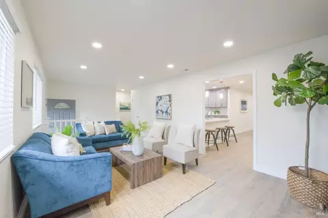 1018 Sparrow Ln, Fairfield, CA 94533 photo 9