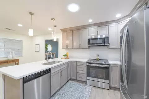 1018 Sparrow Ln, Fairfield, CA 94533 photo 13