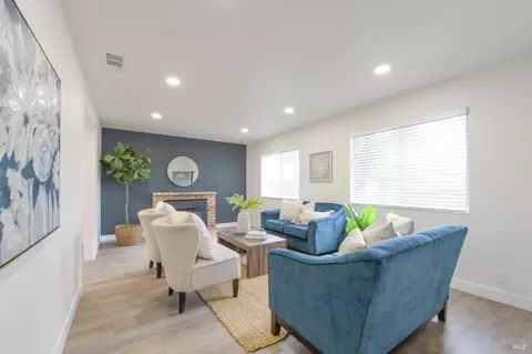 1018 Sparrow Ln, Fairfield, CA 94533 photo 7