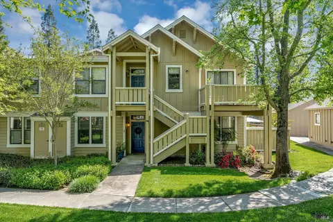 669 Cherry Ave, Sonoma, CA 95476