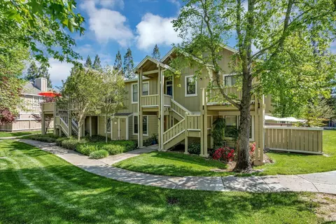 669 Cherry Ave, Sonoma, CA 95476 photo 2