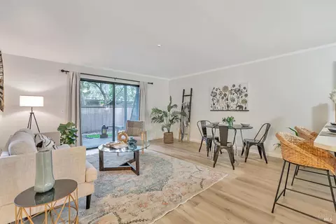 62 Creek Ct, Cotati, CA 94931