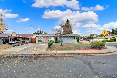 2501 Heather Dr, Fairfield, CA 94533 photo 5