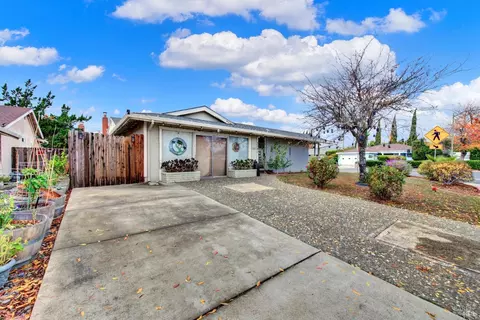 2501 Heather Dr, Fairfield, CA 94533 photo 8