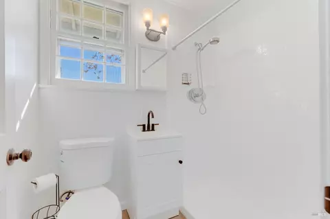 82 Baldwin St, Vallejo, CA 94590 photo 4