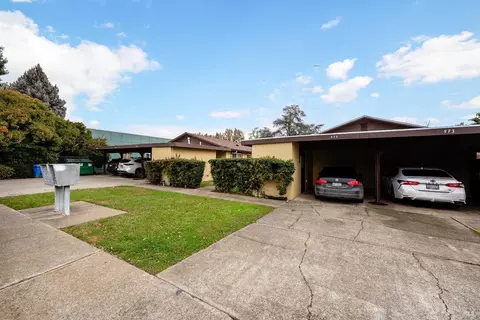 561-571 Leslie St, Ukiah, CA 95482 photo 4