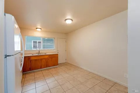 561-571 Leslie St, Ukiah, CA 95482 photo 8