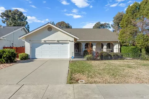 118 White Sands Dr, Vacaville, CA 95687