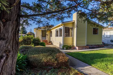 1509 Royal Oak Dr, Petaluma, CA 94954