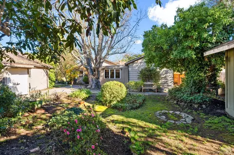 19120 Olive Ave, Sonoma, CA 95476