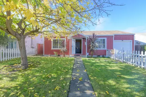 133 Hogan Ave, Vallejo, CA 94589 photo 2