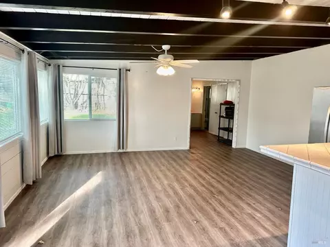 720 S Oak St, Ukiah, CA 95482 photo 6