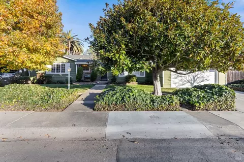 114 Combs Ln, Vallejo, CA 94590