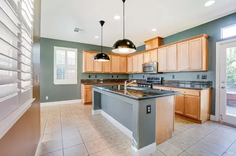 2335 Andre Ln, Santa Rosa, CA 95403 photo 4