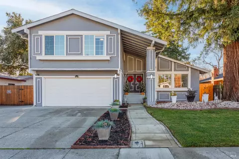 2810 Elmhurst Cir, Fairfield, CA 94533 photo 2