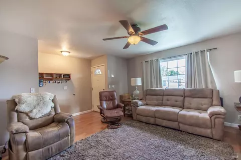 455 South Ct, Dixon, CA 95620 photo 6