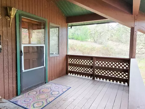 25556 Daphne Way, Willits, CA 95490 photo 4