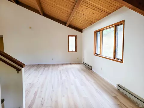 25556 Daphne Way, Willits, CA 95490 photo 5
