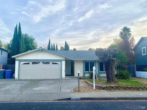 130 Asbury Dr, Vacaville, CA 95687