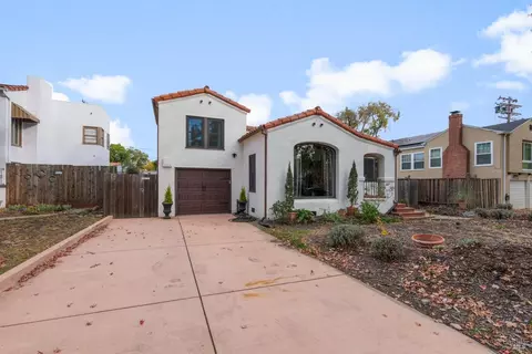 22 Carroll St, Vallejo, CA 94590 photo 3