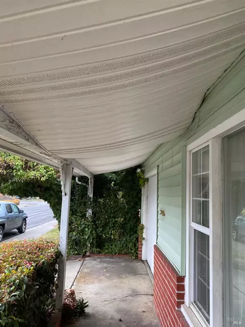 214 Greenwood St, Vallejo, CA 94591 photo 12