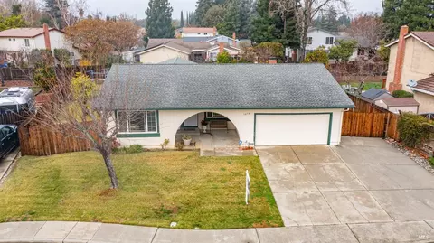 3438 Springfield Dr, Fairfield, CA 94534 photo 2