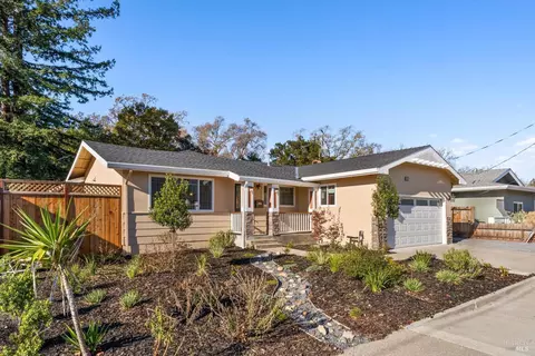 2037 Mission Blvd, Santa Rosa, CA 95409