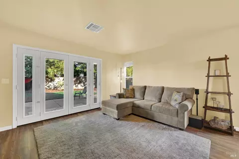 210 Joy Ct, Dixon, CA 95620 photo 15
