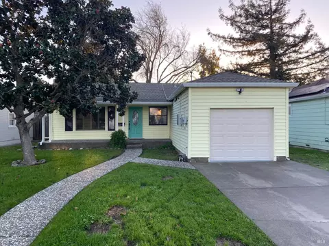38 San Carlos Dr, Petaluma, CA 94952