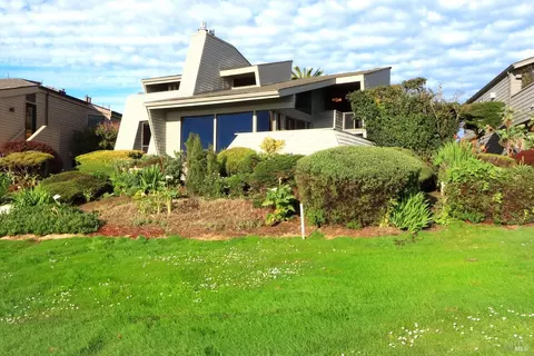 Exterior - 21067 Heron Dr, Bodega Bay, CA 94923 photo 9 of 9