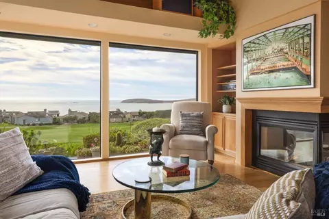Living - 21067 Heron Dr, Bodega Bay, CA 94923 photo 1 of 6