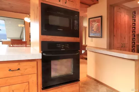 Kitchen - 21067 Heron Dr, Bodega Bay, CA 94923 photo 7 of 7