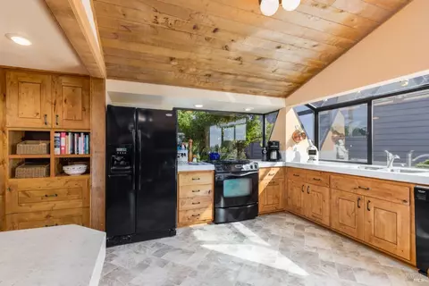 Kitchen - 21067 Heron Dr, Bodega Bay, CA 94923 photo 1 of 7