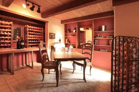 Dining - 21067 Heron Dr, Bodega Bay, CA 94923 photo 6 of 7