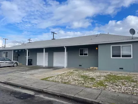 1590-1596 Rayburn Ct, Fairfield, CA 94533
