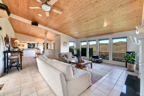 112 Duck Ct, Bodega Bay, CA 94923 photo 4