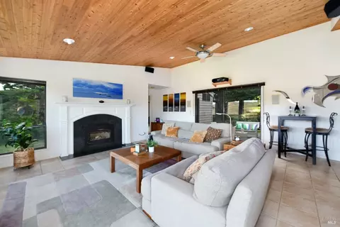 112 Duck Ct, Bodega Bay, CA 94923 photo 6