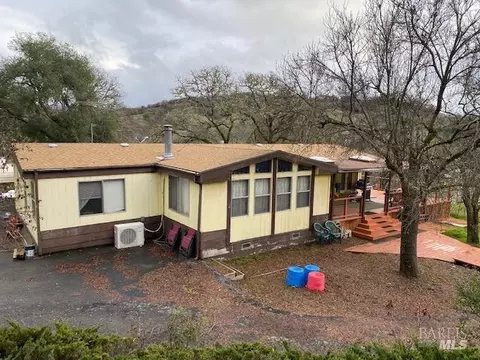 6700 N Horseshoe Cir, Potter Valley, CA 95469