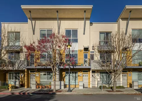 409 2nd St, Petaluma, CA 94952