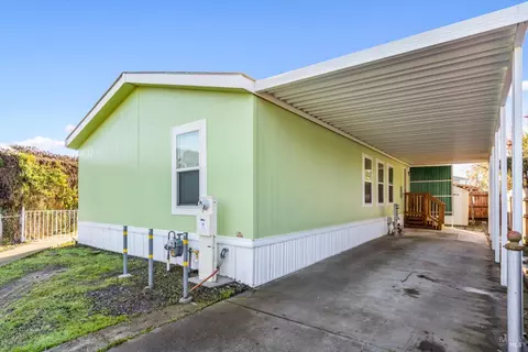 38 Chiva Ct, Rohnert Park, CA 94928
