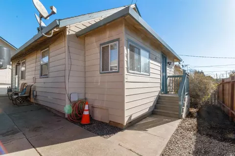 4 Idora Ave, Vallejo, CA 94590