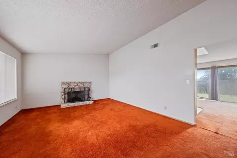 165 Wood Ct, Vallejo, CA 94591 photo 4